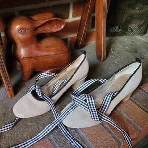 Liendo for Anthropologie Taupe block heel shoes with gingham ribbon. Size 6.5.